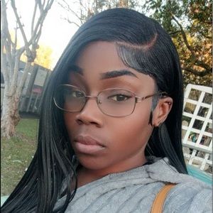 Meet your Posher, Shaquanda